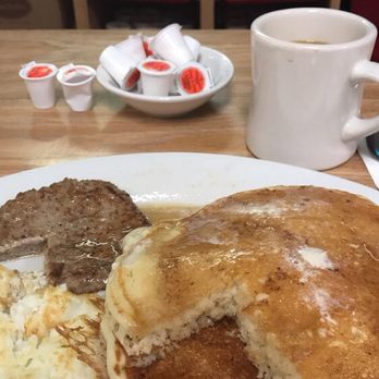 Hometown Cafe - Breakfast & Brunch Near Me - Reno, Nevada Hometown Cafe - Breakfast & Brunch Near Me - Reno, Nevada