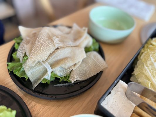 Mumu Hot Pot by null