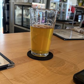 Brew Garden Taphouse and Eatery - Pale ale - Gastropubs Near Me - Clearwater, Florida