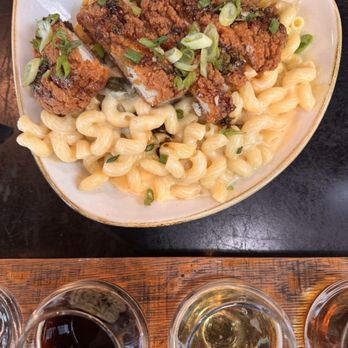 Pelican Brewing - Cannon Beach - Mac and cheese - Burgers Near Me - Cannon Beach, Oregon Pelican Brewing - Cannon Beach - Mac and cheese - Burgers Near Me - Cannon Beach, Oregon