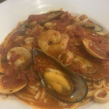 King's NY Pizza - Linguine Pescatore - Pizza Near Me - Fairfax, Virginia King's NY Pizza - Linguine Pescatore - Pizza Near Me - Fairfax, Virginia