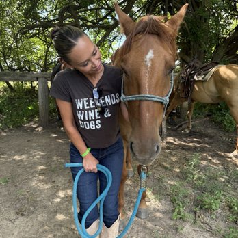 Diamond Springs Ranch - Horseback Riding Near Me - Sedgwick, Kansas Diamond Springs Ranch - Horseback Riding Near Me - Sedgwick, Kansas