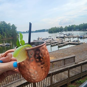 Drift On Lake Wylie - Bars Near Me - Belmont, North Carolina Drift On Lake Wylie - Bars Near Me - Belmont, North Carolina
