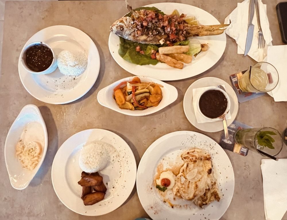 Mambos Grill