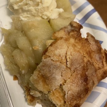 Hermosa Pie & Cake - With vanilla ice cream - Bakeries Near Me - Hermosa Beach, California Hermosa Pie & Cake - With vanilla ice cream - Bakeries Near Me - Hermosa Beach, California