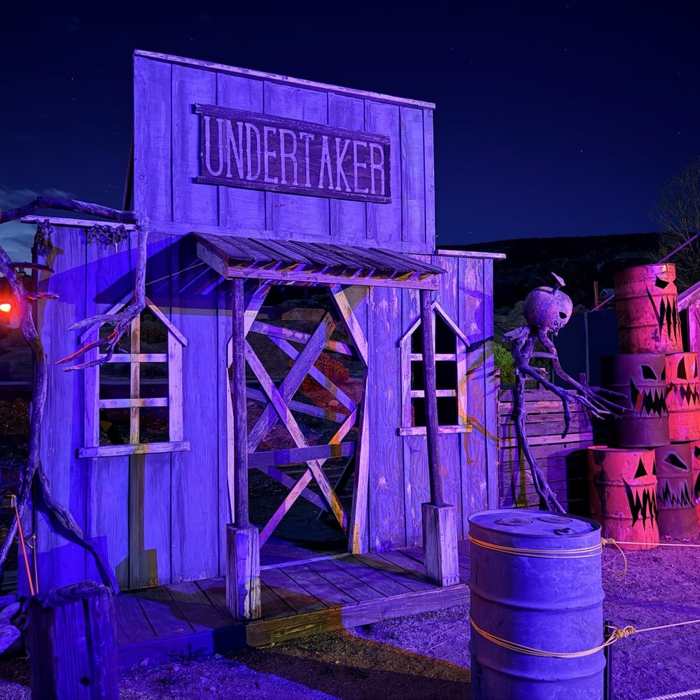 Fear Farm Haunt - Photo op - Haunted Houses Near Me - Phelan, California