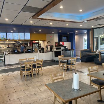 Porta-Air - Air conditioning rental in fast food restaurant. - Heating & Air Conditioning/HVAC Near Me - East Dundee, Illinois Porta-Air - Air conditioning rental in fast food restaurant. - Heating & Air Conditioning/HVAC Near Me - East Dundee, Illinois