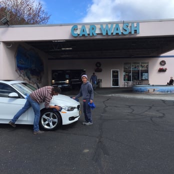 Hampton Auto Wash - Hampton Auto Wash - Car Wash Near Me - Hampton Bays, New York