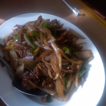 Gourmet Kingdom - Sliced Beef with Green Onions - ok, Pepper Steak, but well done. - Chinese Near Me - Carrboro, North Carolina Gourmet Kingdom - Sliced Beef with Green Onions - ok, Pepper Steak, but well done. - Chinese Near Me - Carrboro, North Carolina