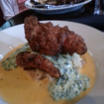 Bahama Breeze - Buttermilk fried chicken breast with spinach, tomatoes cheese and mashed potatoes - Seafood Near Me - Raleigh, North Carolina Bahama Breeze - Buttermilk fried chicken breast with spinach, tomatoes cheese and mashed potatoes - Seafood Near Me - Raleigh, North Carolina