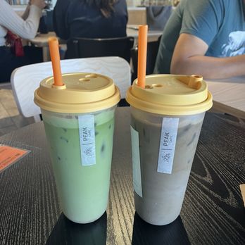 Peak Cafe - Strawberry matcha latte and Hojicha Latte - Cafes Near Me - Northridge, California