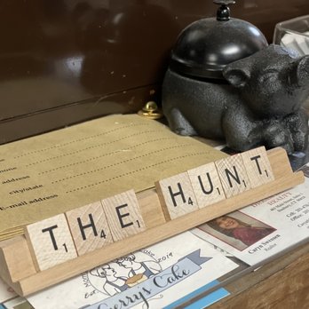 The Hunt - Used, Vintage & Consignment Near Me - New Milford CT, Connecticut