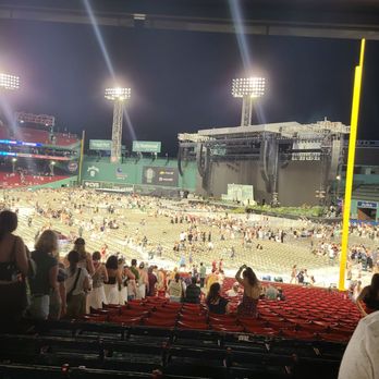 Fenway Park - Stadiums & Arenas Near Me - Boston, Massachusetts Fenway Park - Stadiums & Arenas Near Me - Boston, Massachusetts