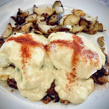 Fortis Cafe - Al pastor Benedict with a side of fries - Breakfast & Brunch Near Me - Reno, Nevada