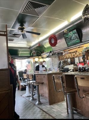 Daddypops Diner by null