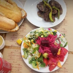 Köfteci Turgay - Complimentary salad & köfte
