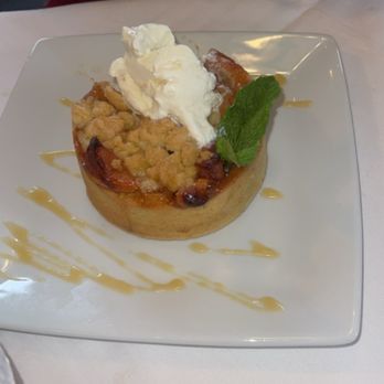 Ruth's Chris Steak House - Apple Crumble Pie - Steakhouses Near Me - Annapolis, Maryland Ruth's Chris Steak House - Apple Crumble Pie - Steakhouses Near Me - Annapolis, Maryland