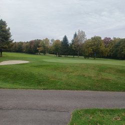 Pocono Farms Country Club - #9 green with #10 fairway in the background