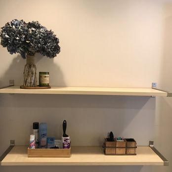 MVMT Room - Perfectly appointed bathroom with everything you could want to get freshened up - Pilates Near Me - Denver, Colorado MVMT Room - Perfectly appointed bathroom with everything you could want to get freshened up - Pilates Near Me - Denver, Colorado