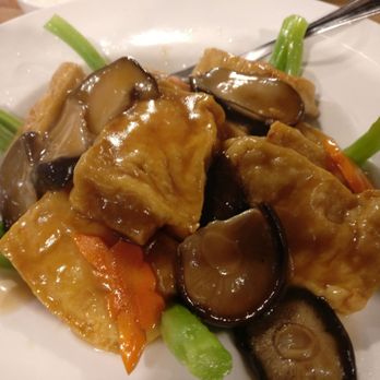 The 6 Cafe & Restaurant - Braised tofu with veggies and mushroom - Chinese Near Me - Markham, Ontario The 6 Cafe & Restaurant - Braised tofu with veggies and mushroom - Chinese Near Me - Markham, Ontario