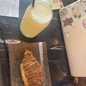 Delah Coffee - Chocolate Croissant Ginger Lemon - Desserts Near Me - Oakland, California Delah Coffee - Chocolate Croissant Ginger Lemon - Desserts Near Me - Oakland, California