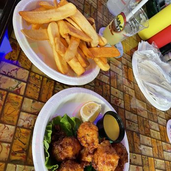 Willie T's - Bars Near Me - Key West, Florida Willie T's - Bars Near Me - Key West, Florida