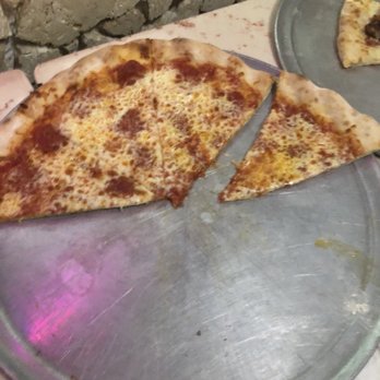 Terramar Restaurant - Deep fried meat pizza....their specialty....ok, but we ordered with garlic butter sauce and I'm not a fan of that. - Puerto Rican Near Me - Boqueron, Puerto Rico