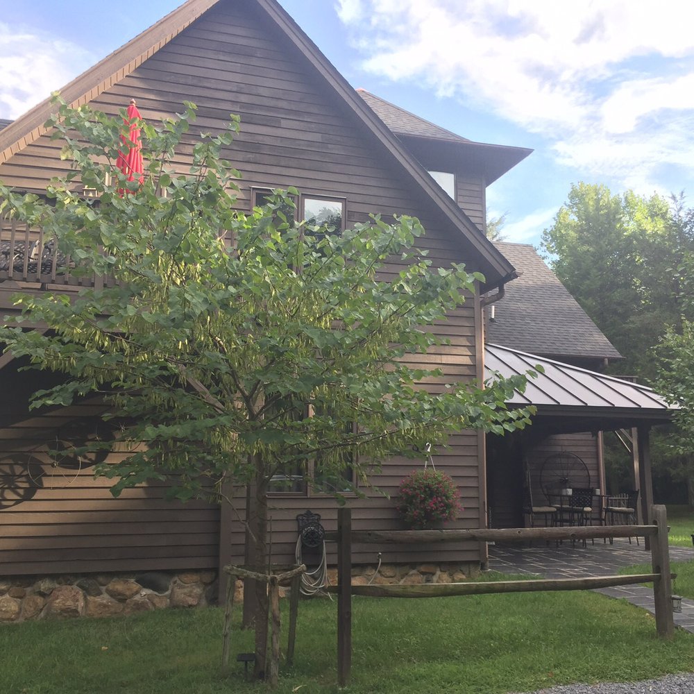 Shadow Mountain Escape - Vacation Rentals Near Me - Luray, Virginia Shadow Mountain Escape - Vacation Rentals Near Me - Luray, Virginia