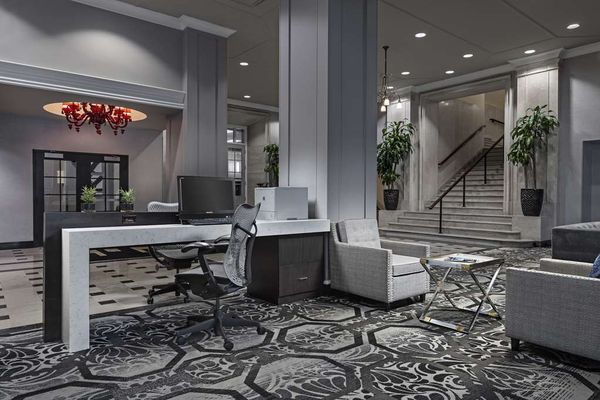 DoubleTree Suites by Hilton Hotel Detroit Downtown - Fort Shelby by null