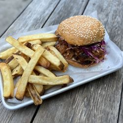 New Holland Brewing - The Knickerbocker - Pulled Pork BBQ Sandwich with fries