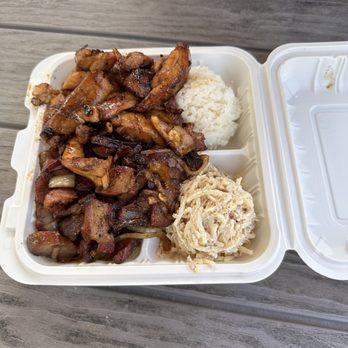 Trydis  BBQ - Food Trucks Near Me - Honolulu, Hawaii