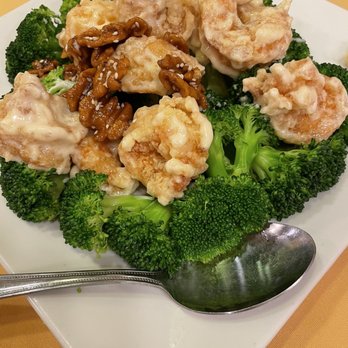 LN1380 - House Special Walnut Shrimp, yummy! - Seafood Near Me - Little Neck, New York