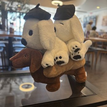 Anvi's Cafe - Decor - Vietnamese Near Me - Costa Mesa, California