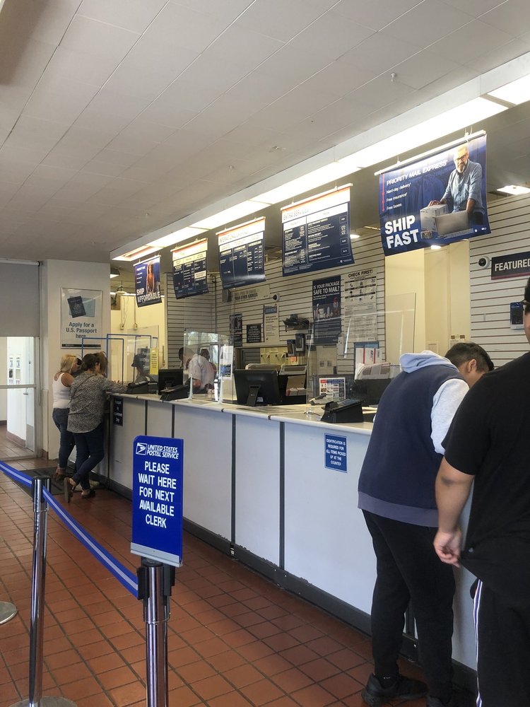 US POST OFFICE 27 Photos & 104 Reviews 580 W Monterey Ave, Pomona