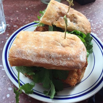 Duke's Grocery - Veggie sandwich - Pubs Near Me - Washington, DC, District of Columbia