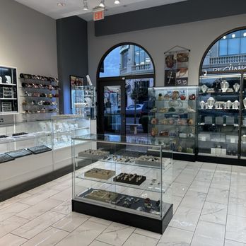 Silver Karatism - Inside - Accessories Near Me - Las Vegas, Nevada Silver Karatism - Inside - Accessories Near Me - Las Vegas, Nevada