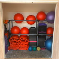 24Seven Family Fitness & Tanning Center