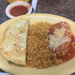 Combo with chicken quesadilla, Chile Rellenos and rice