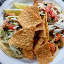Lupita's Taqueria - 2 fish taco