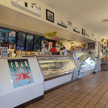 Don's Dock Seafood - Market area - Seafood Markets Near Me - Des Plaines, Illinois