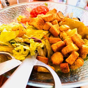 Olive Garden Italian Restaurant - Salad with their homemade Italian dressing - Italian Near Me - Williamsburg, Virginia