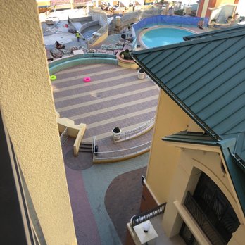 Emerald Grande Weddings - Pool construction - Resorts Near Me - Destin, Florida