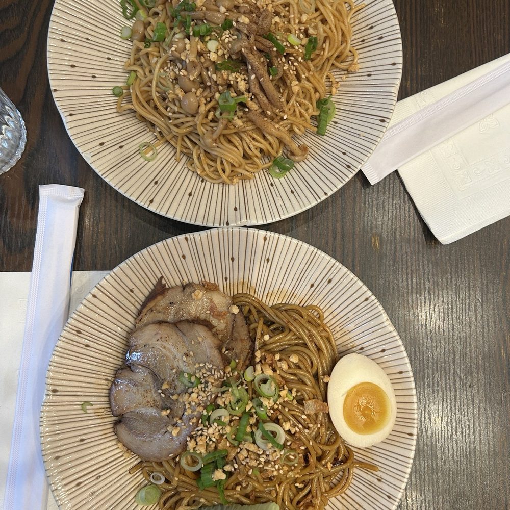 Simply Noodles - Spicy Scallion Oil Rice Noodles - Noodles Near Me - New York, New York Simply Noodles - Spicy Scallion Oil Rice Noodles - Noodles Near Me - New York, New York