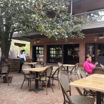 Hayward House Bistro - Outdoor seating - Breakfast & Brunch Near Me - Tallahassee, Florida Hayward House Bistro - Outdoor seating - Breakfast & Brunch Near Me - Tallahassee, Florida