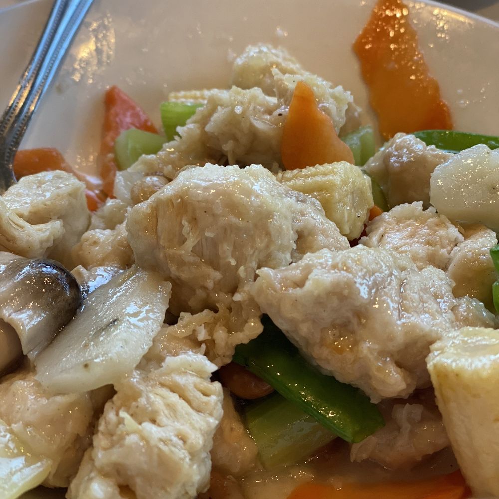 Chef Chu's - Cashew chicken - Chinese Near Me - Los Altos, California