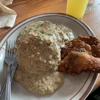 Pine State Biscuits - Sausage gravy biscuits with fried chicken - Breakfast & Brunch Near Me - Portland, Oregon Pine State Biscuits - Sausage gravy biscuits with fried chicken - Breakfast & Brunch Near Me - Portland, Oregon
