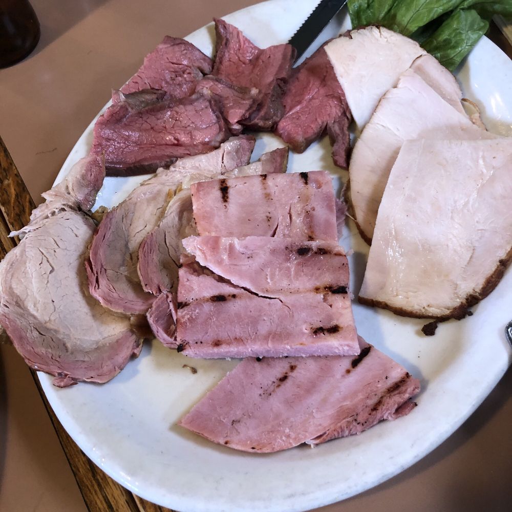 Family BBQ Hickry Pit - Smoked meat platter - Barbeque Near Me - Livermore, California Family BBQ Hickry Pit - Smoked meat platter - Barbeque Near Me - Livermore, California