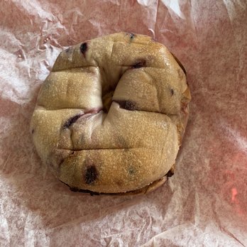 Lil Pickles Hot Bagels & Deli - Blueberry bagel with peanut butter - Bagels Near Me - Bedminster, New Jersey