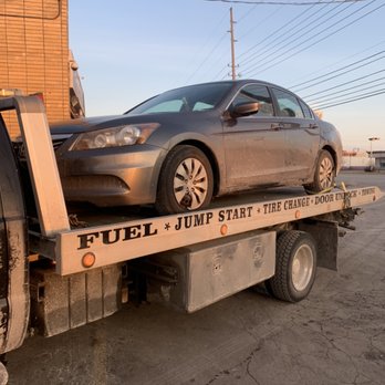 Chuckles Rescue And Towing - Flatbed tow truck - Towing Near Me - Indianapolis, Indiana Chuckles Rescue And Towing - Flatbed tow truck - Towing Near Me - Indianapolis, Indiana