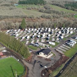 Valley's Edge RV Park - Clean and friendly park! Very conveniently located, definitely will be back!